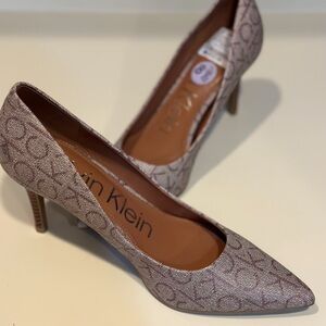 Calvin Klein Women's Beige Pumps